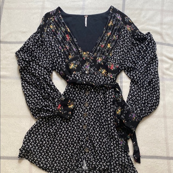 Free People Wonderland Mini Dress in Size Large - Picture 2 of 15